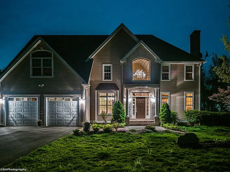 6 Romano Ct — Photo 2