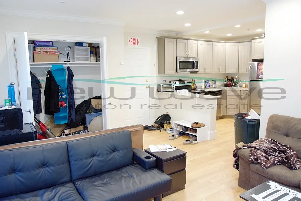 4 bed, 1200 sqft, $5,600 — Photo 4