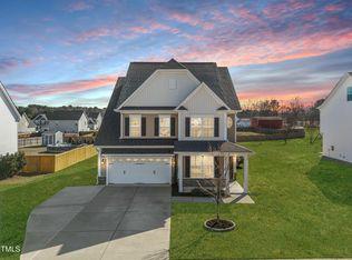 140 Southern Acres Dr, Fuquay Varina, NC 27526