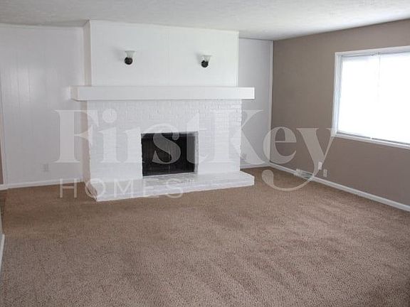 3rd image of 243 Tracy Rd