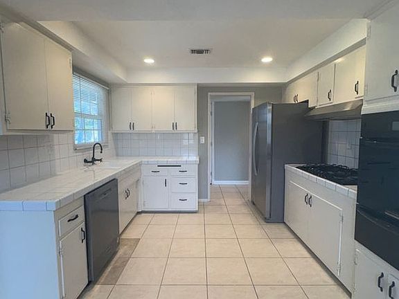 2nd image of 7108 Santa Ana Cir