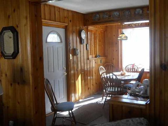 2nd image of 11046 Fairview Ave