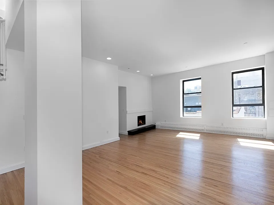 450 6th Ave #3