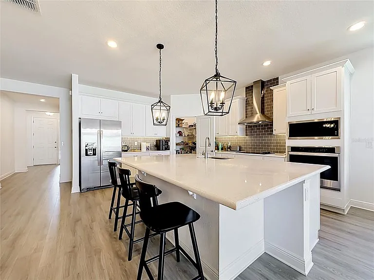 4485 Davos Dr — Photo 21