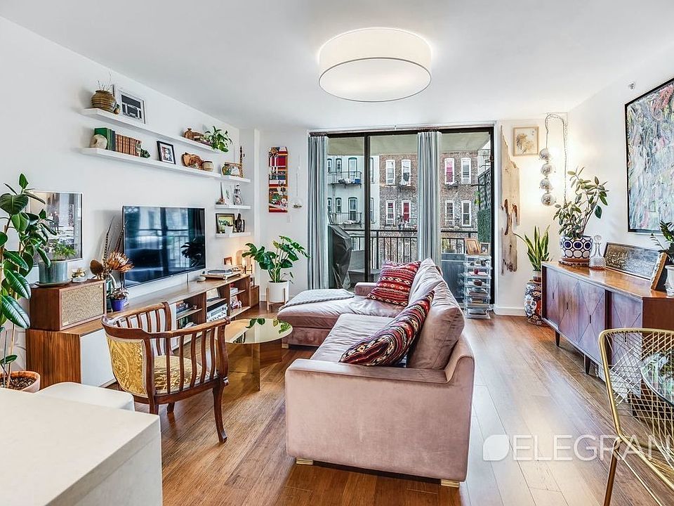 1st image of 330 Bleecker St APT 2A
