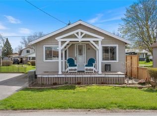 21 4th Ave, Norfolk County, ON N0E 1M0