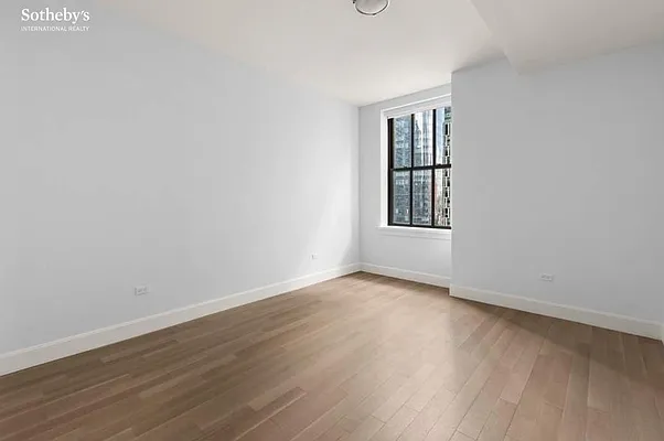 Rented by Sotheby's International Realty | media 18