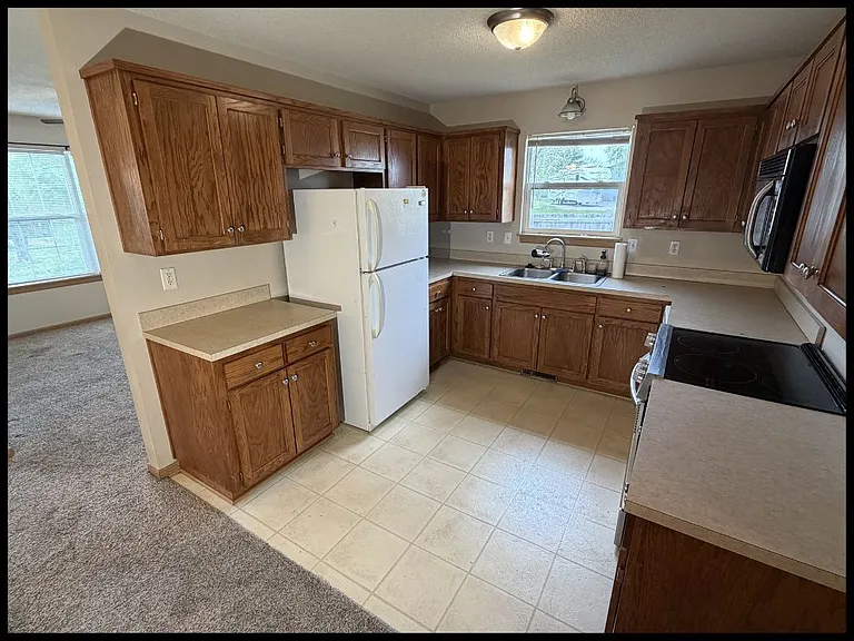 625A W Market St #A — Photo 20