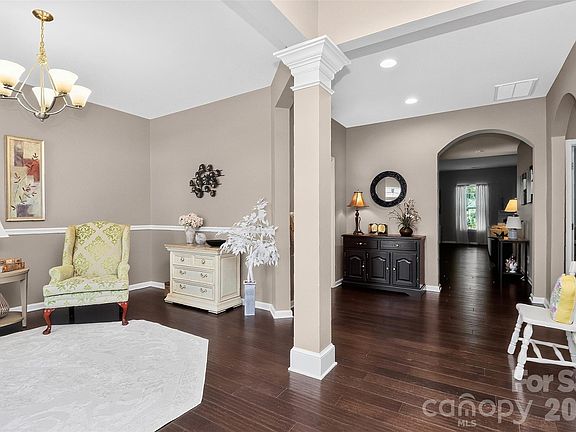 5th image of 12823 Plumleaf Dr
