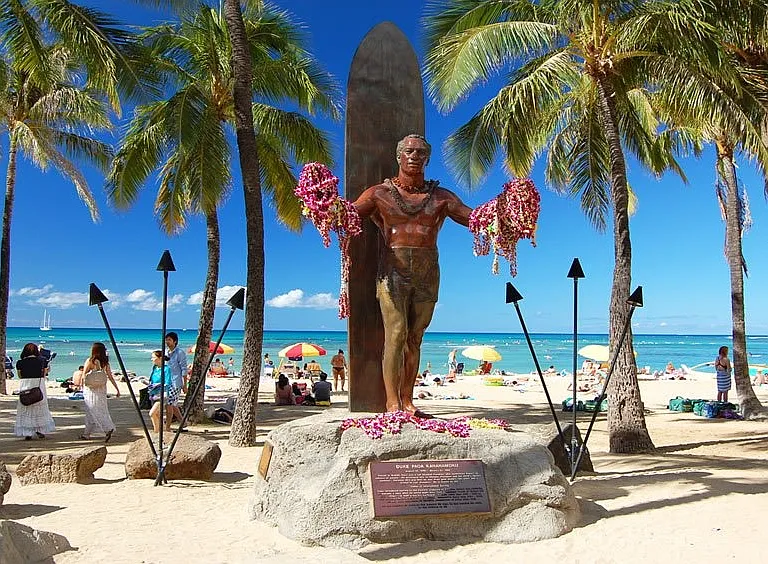 Waikiki Whale Watcher Apartments — Photo 9