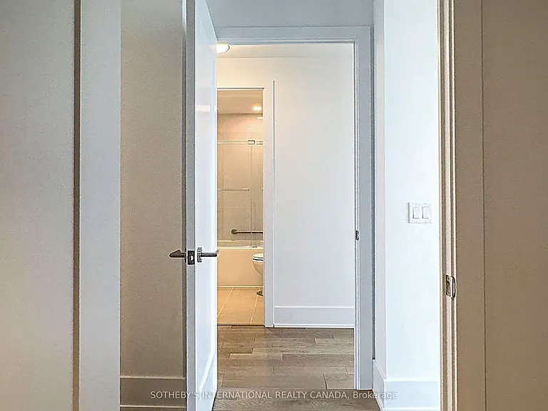 585 Bloor St E #4022 — Photo 13