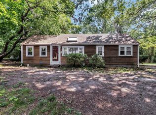 194 Hinckley Rd, Hyannis, MA 02601