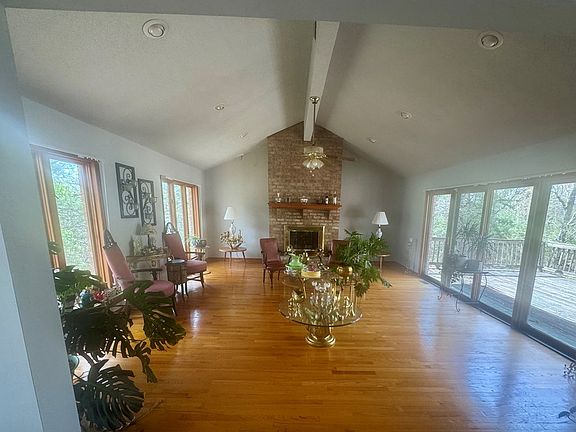 4th image of 384 Hayes Mill Rd
