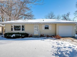 2013 Pine St, Hastings, MN 55033