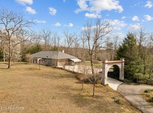 185 Tanglewood Trl, Crossville, TN 38571