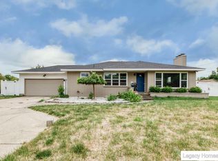 2208 32nd St SE, Kentwood, MI 49508