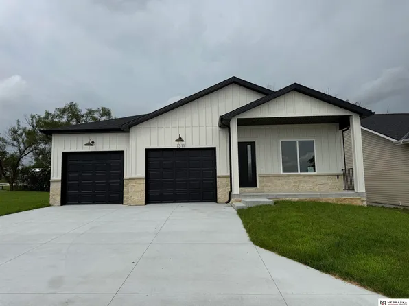 1311 36th St, Lincoln, NE 68522