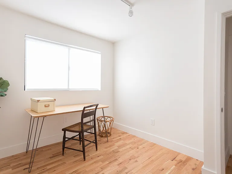 5515 E Media Dr #15 — Photo 4
