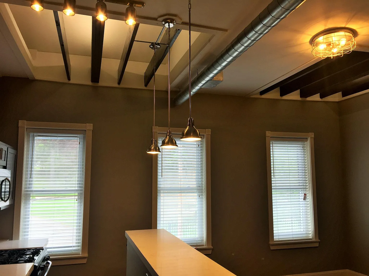 2 bed, $2,100 — Photo 4