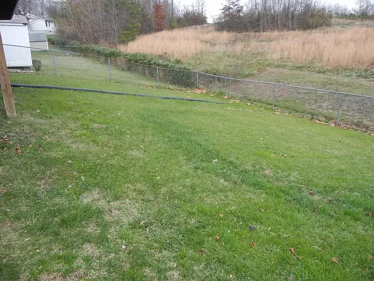 112 Gray Mount Dr — Photo 15