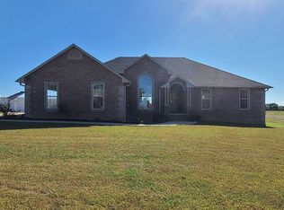 211 Hayes St, Union City, TN 38261