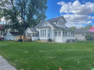 351 Iowa St, Akron, IA 51001