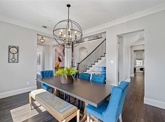 5th image of 513 Asheville Ln