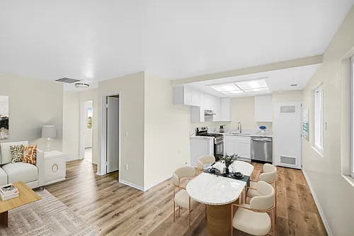 1005 E Avenue R #11 Photo 1