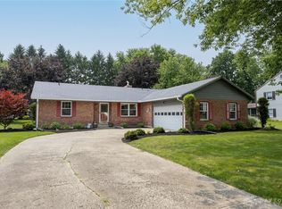 1720 Greenbriar Dr, Troy, OH 45373