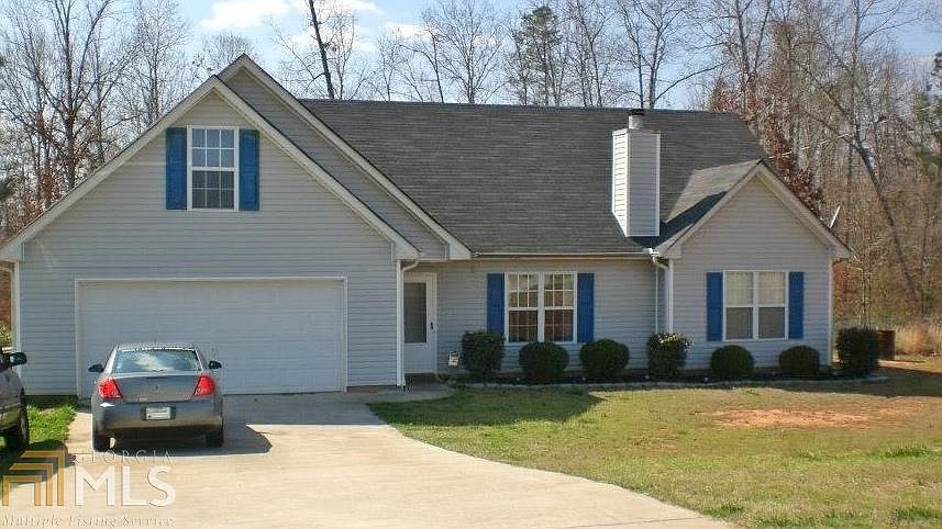 1st image of 716 Mossy Oak Dr