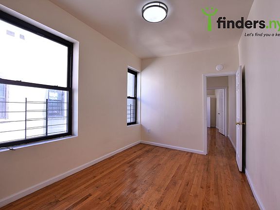 4th image of 124 Sherman Ave APT 6
