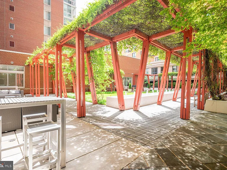 1000 New Jersey Ave SE #317 — Photo 36