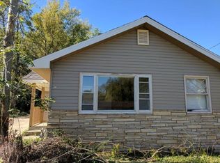 1710 S Sterling Ave, Independence, MO 64052