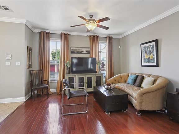 5th image of 2716 Clara St