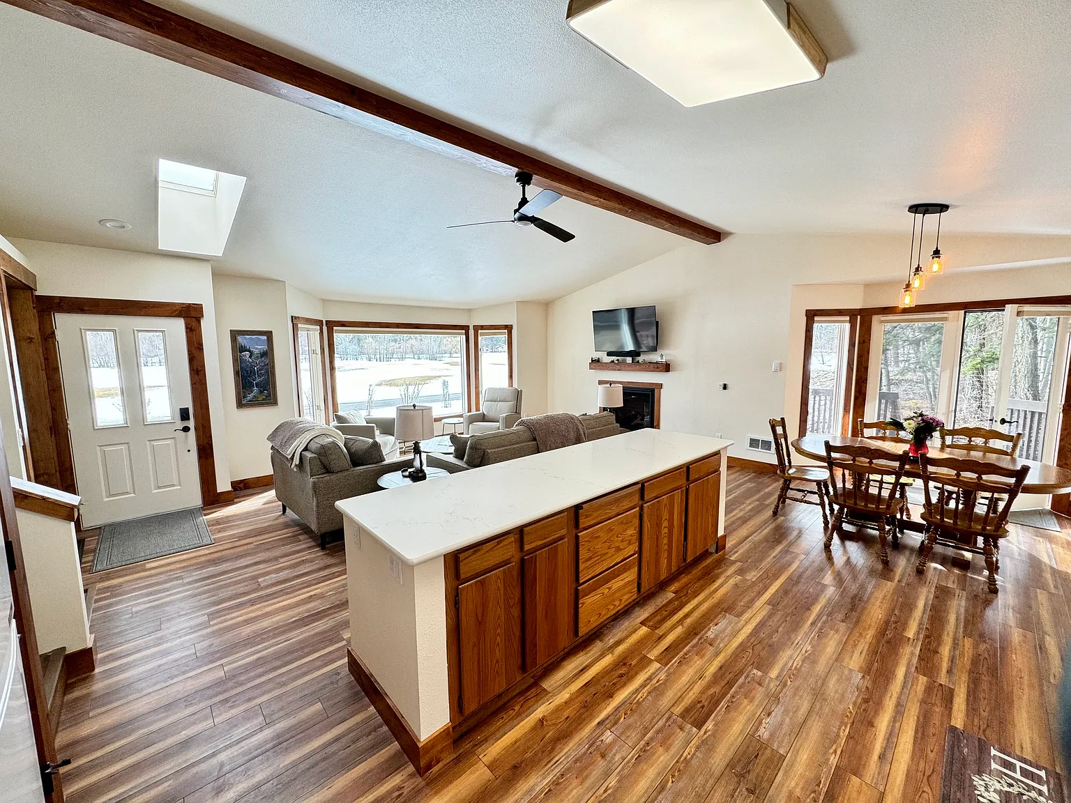 2 bed, 1500 sqft, $2,800 — Photo 4