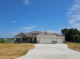 21945 S Westin Park Ln, Claremore, OK 74019