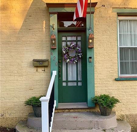 3rd image of 420 Washington St