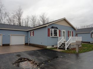 N6889 Connors Rd APT 4, Munising, MI 49862