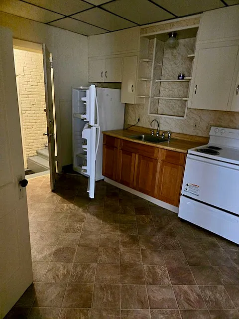 1 bed, $700 — Photo 2