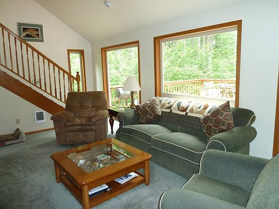 2nd image of 11 N Wood Duck Ct E