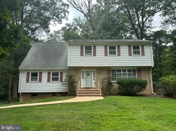 4 Valley Ridge Ct, Timonium, MD 21093