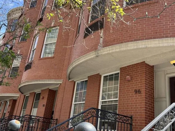 96 Tidewater St APT 4D, Jersey City, NJ 07302