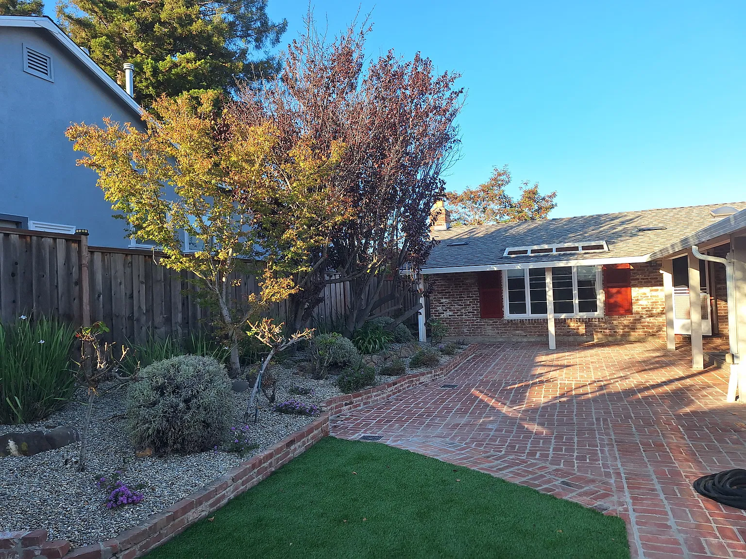 3 bed, 1800 sqft, $6,880 — Photo 3