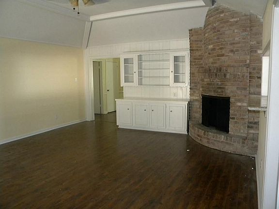 5th image of 4007 Elderwood Dr