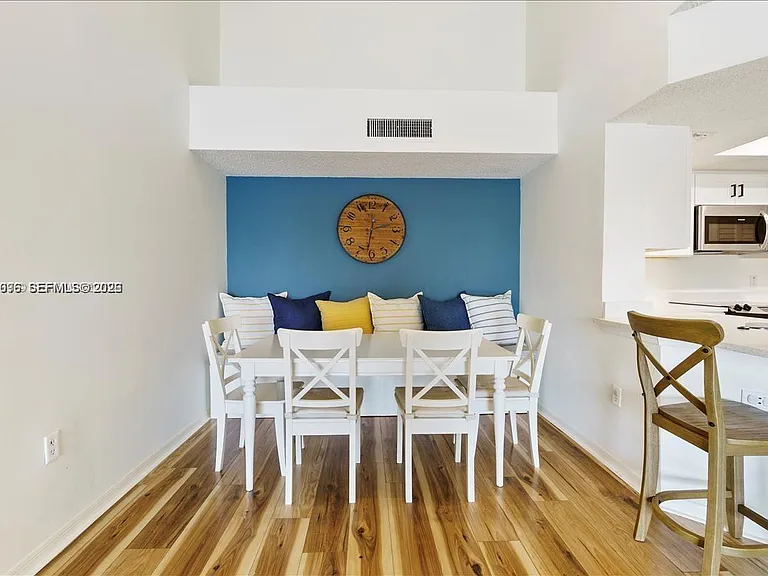 5065 Wiles Rd #308 — Photo 8