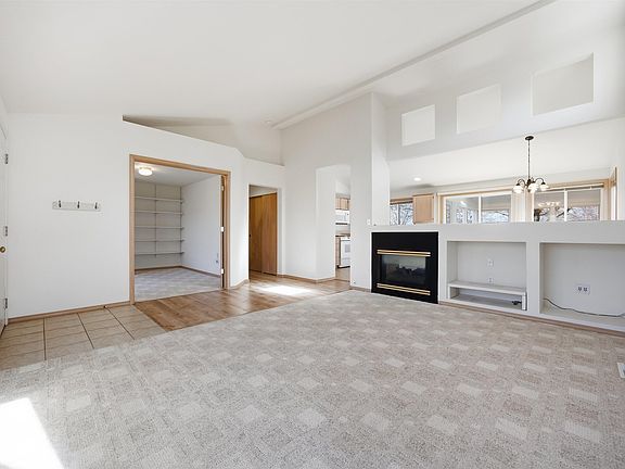 5th image of 2630 Sandstone Ln