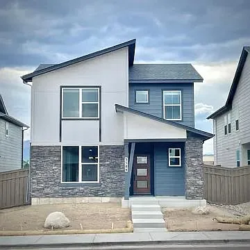 3 bed, 1700 sqft, $2,500 — Photo 1