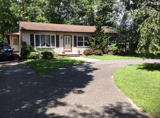 120 Holly Dr, Rio Grande, NJ 08242