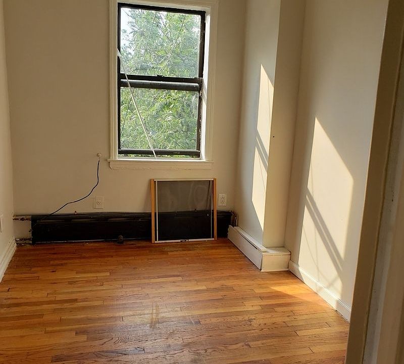 1st image of 20-55 47th St #2