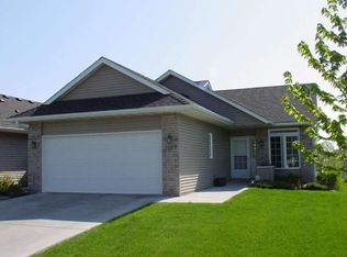 1609 Carleton Dr, Hastings, MN 55033